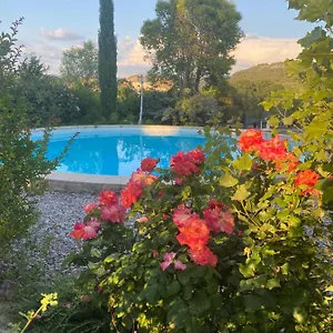 3* Couette-café Les Romarins